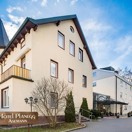 普兰奈格阿瑟曼酒店 3* 普拉内格